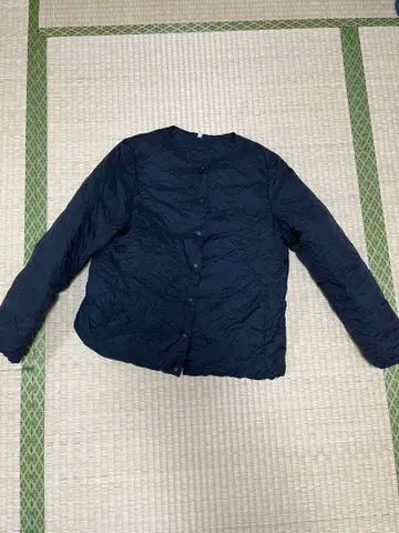 무인양품 블랙 다운 자켓 버튼 포함