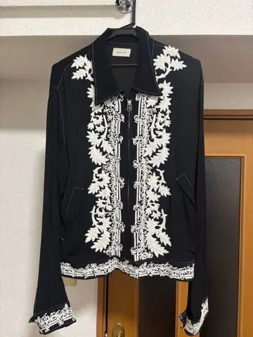 BED J.W. FORD Indian Embroidery Blouson