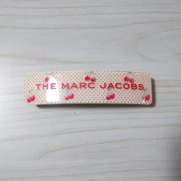 마크제이콥스 체리 머리핀