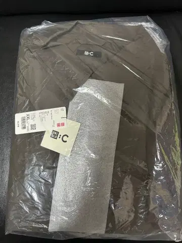 [ 미사용 새상품 ] UNIQLO C 코튼 숏 블루종 다크 브라운