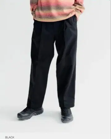BEAMS 블랙 와이드 팬츠 11-23-0352-803-19-18