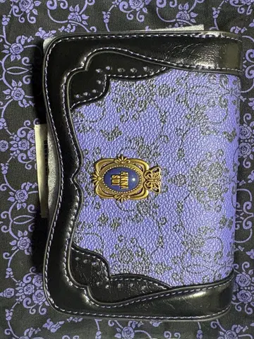 Anna Sui 2단 접이식 지갑 퍼플