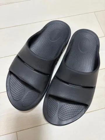 우포스 리커버리 샌들 블랙 블랙 EU40 26cm