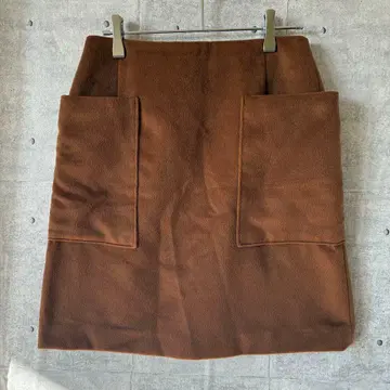 빔즈 빔즈하트 무릎 위 타이트 스커트 복슬복슬한 소재 포켓 포함