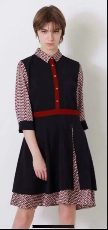 LOVELESS 네이비와 빨간색의 셔츠 스타일 원피스 36