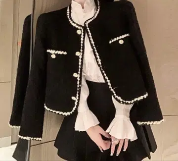 트위드 숏 기장 코트