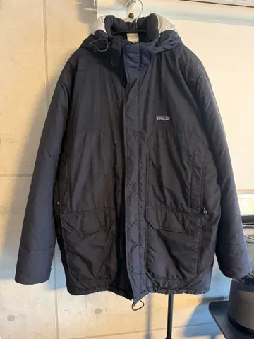 Patagonia Guide Parka 패딩 자켓 블랙