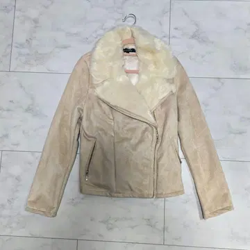 새상품급 리에다 페이크 스웨이드 퍼 자켓