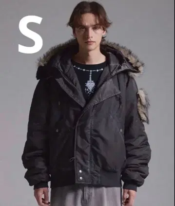 [ GRANCY ] 블랙 퍼 포켓 디자인 페이드 N2B 자켓