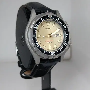 SEIKO 세이코 쿼츠 여성용 2A22-0310