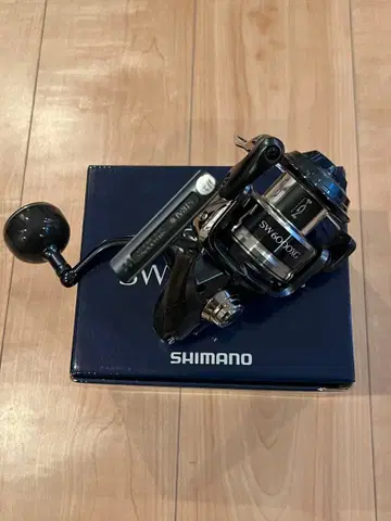 SHIMANO STRADIC SW6000XG 스피닝 릴 (릴 가방 포함)