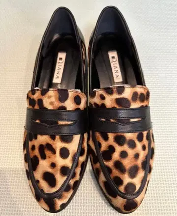 DIANA 레오파드 무늬 로퍼