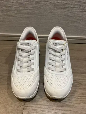 SKECHERS 화이트 스니커즈 슬립인즈 운동화 스케쳐스