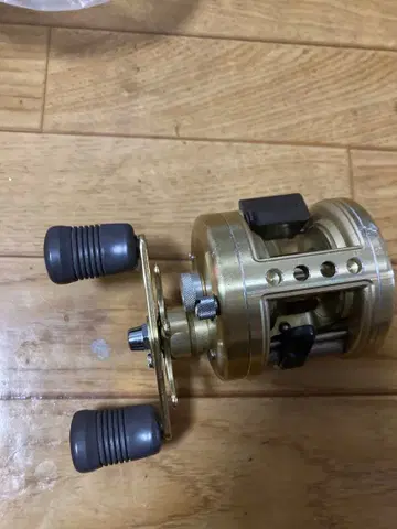 SHIMANO CALCUTTA 베이트 릴