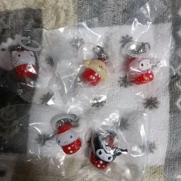 산리오 딸기 메지루시 액세서리