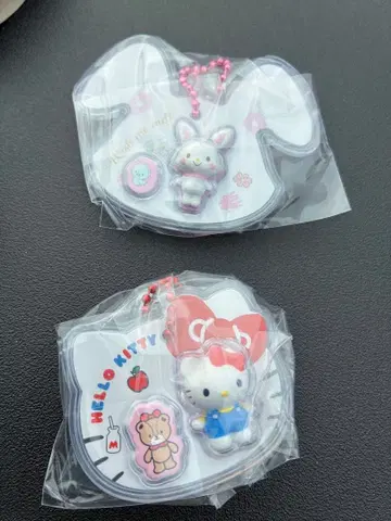 산리오 캐릭터즈 패키지 참 헬로키티 키링 세트