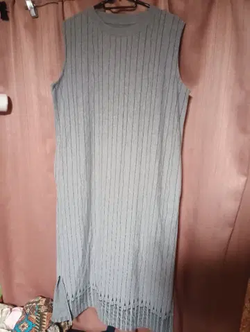 graniph 그라니프 연필 드로잉 스트라이프 슬리브리스 롱 원피스