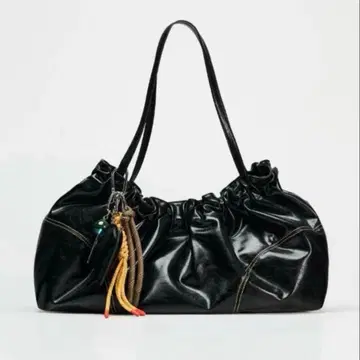 ZARA 개더 참 포함 토트백