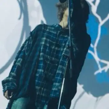 Eve 착용 색상 차이 discovered 체크 셔츠