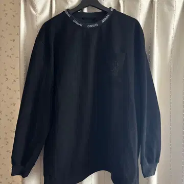 ZARA dnwr. 블랙 맨투맨