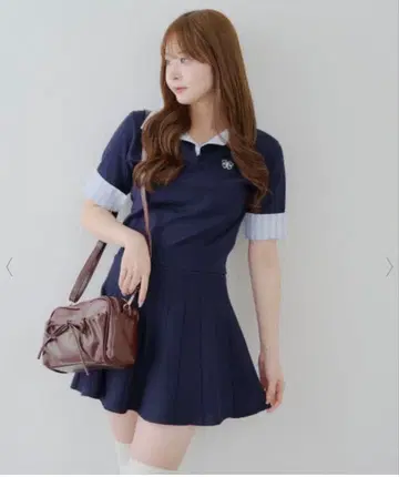 새상품 미개봉 NICE CLAUP 네이비 스커트 셋업