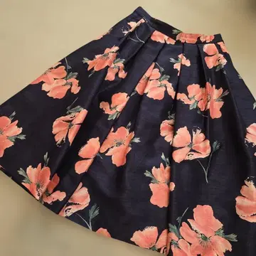 LOVELESS 플라워 프린트 플레어 스커트 36 네이비