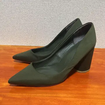 새상품급 트루 바이 마리코 오이카와 그린 24.5cm 39 펌프스