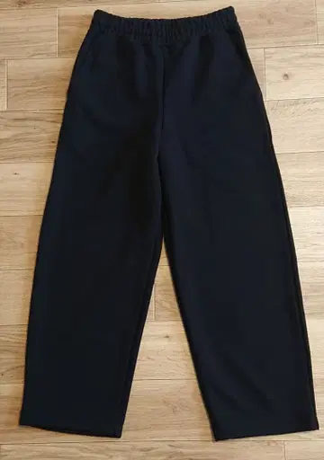 UNIQLO C 맨투맨 와이드 팬츠 블랙