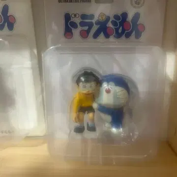 도라에몽과 진구 울트라 디테일 피규어