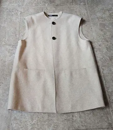 ZARA 베이지 슬리브리스 베스트 지레 M