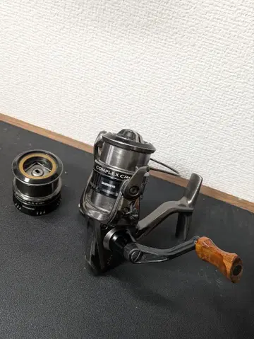 17 컴플렉스 ci4+ C2500S F4 HG 스피닝 릴