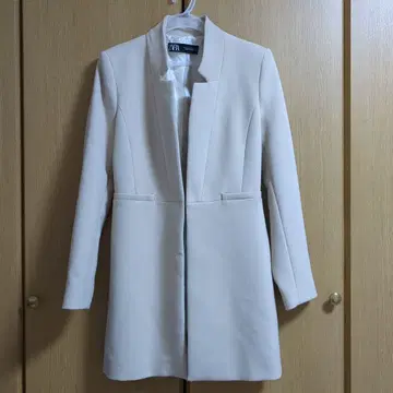 ZARA 스탠드 카라 자켓