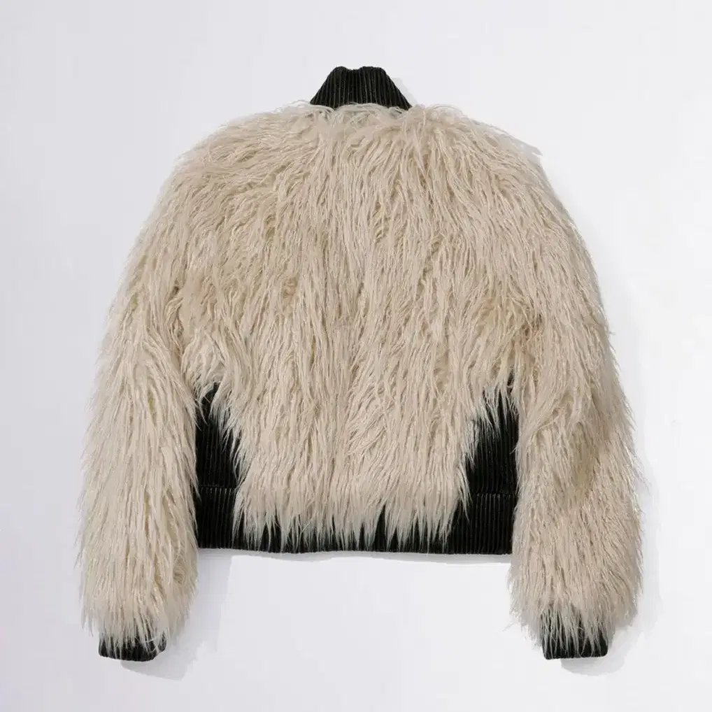 Sculptor Mongolian Shearling Fur Jacket on Bunjang Global Site.