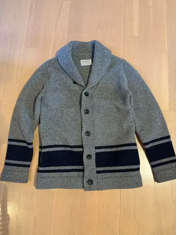 Junmen 그레이 버튼 가디건