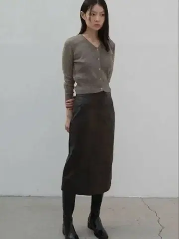[ 새상품 ] OHOTORO Matte Leather Skirt 블랙 M
