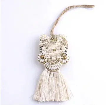 헬로키티 MAYGLOBE 한정판 콜라보 비즈 자수 백참 키티전