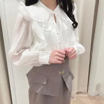 AnMILLE 프릴 칼라 시어 블라우스