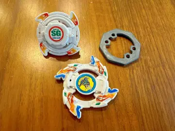 폭전 슈트 베이블레이드 드라군v2 빅토리투