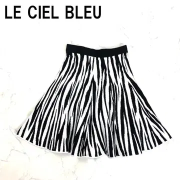 A7481 르쉘블루 미디 스커트 플레어 제브라 패턴 블랙 화이트 F