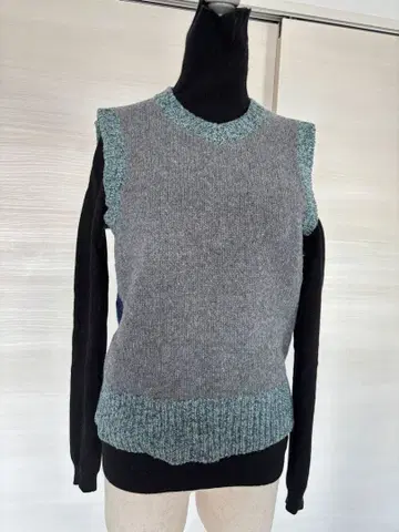 BEAMS BOY 그레이와 네이비 니트 베스트 빔즈