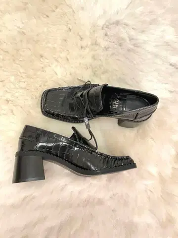 ZARA 블랙 크로커다일 무늬 로퍼 36 새상품