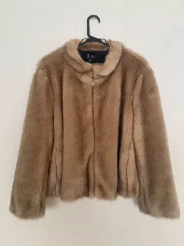 [ 새상품급 ] ZARA 숏 인조 모피 블루종 XXL