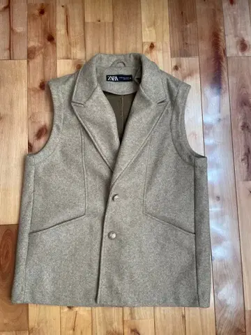 ZARA 베이지 노카라 베스트 M-L