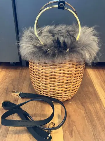 비올라돌로 카고백 퍼