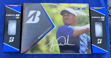 브릿지스톤 TOUR B XS 타이거 우즈 + 펄 화이트 6피스