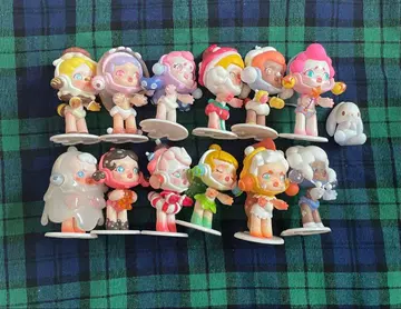 POPMART SKULLPANDA 캔디 몬스터 타운