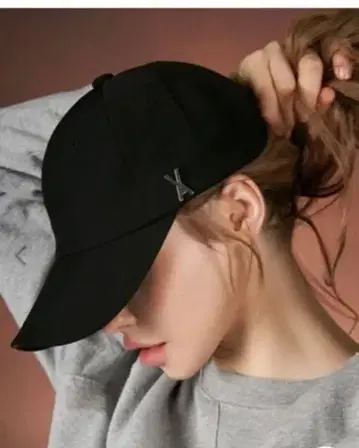 [ 미사용 새상품 ] VARZAR 실버스터드 오버핏 볼캡