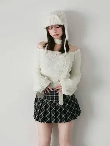 andmary Lou offshoulder knit tops