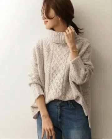 [새상품급] 어반 리서치 케이블 니트 터틀넥 스웨터