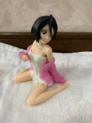 BLEACH Relax time 쿠치키 루키아 피규어